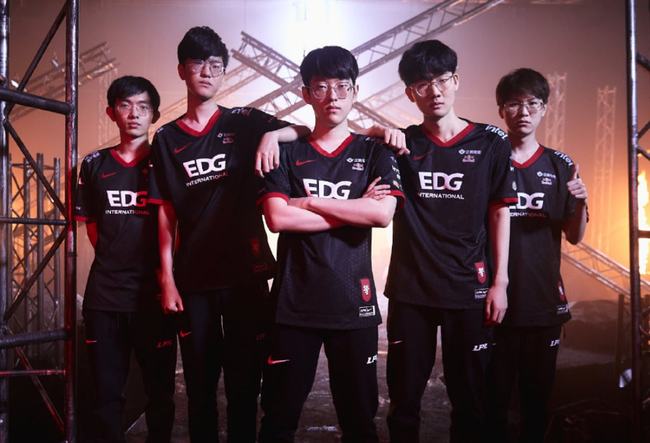 队之间的直 队之间的直