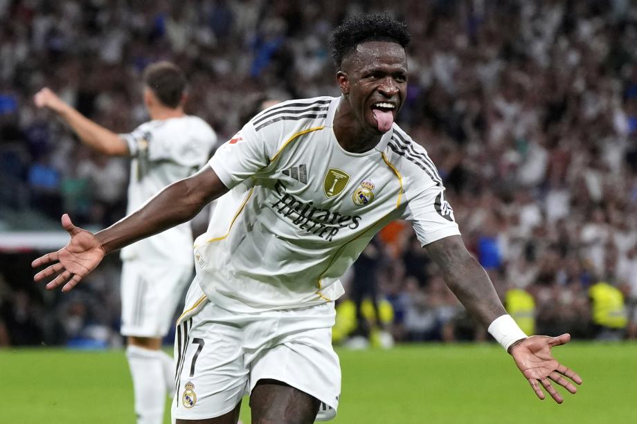 还赢得了裁 还赢得了裁